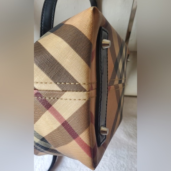 Plaid Tote Bag with Black Handles - Picture 8 of 12